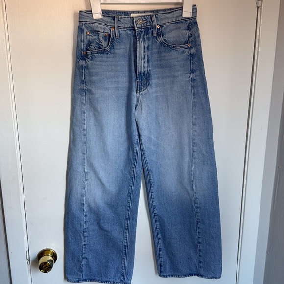 MOTHER Half Pipe Ankle in This is How I Roll - Picture 5 of 9